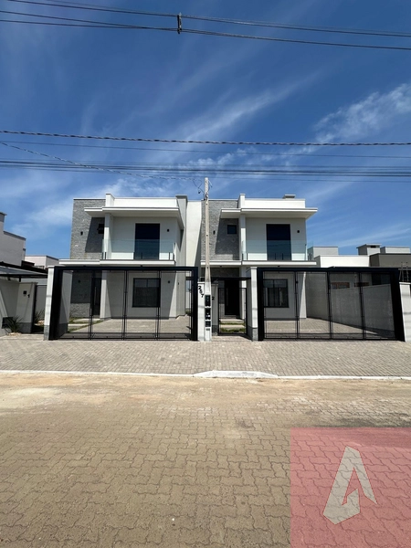 Sobrado à venda em Araricá: 2ª foto da galeria de imagens do imóvel