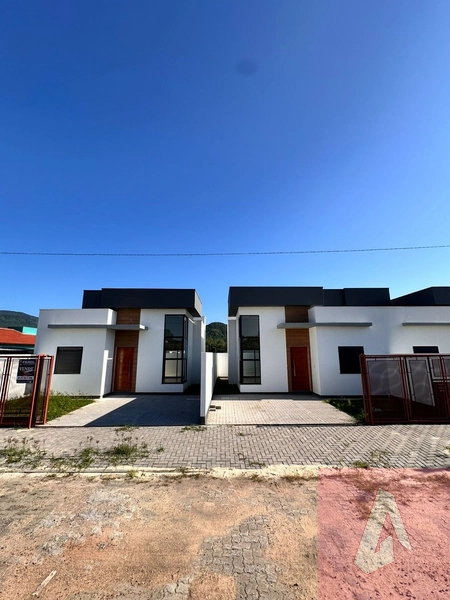 Casas à venda em Araricá