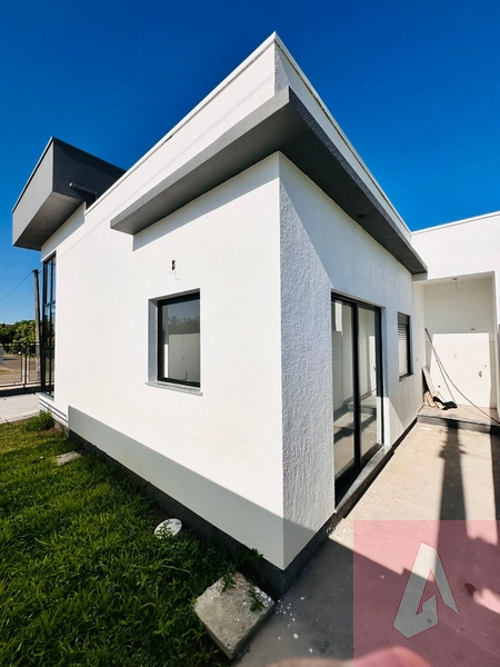 Casa de esquina à venda em Araricá: 3ª foto da galeria de imagens do imóvel