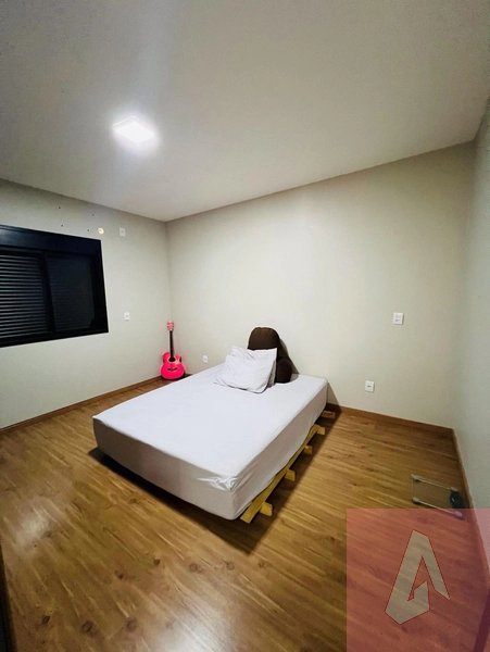 Casa: 10ª foto da galeria de imagens do imóvel