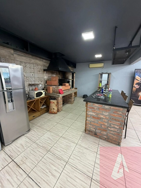 Casa com prédio nos fundos: 26ª foto da galeria de imagens do imóvel