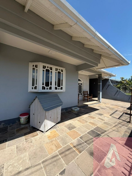 Casa com prédio nos fundos: 27ª foto da galeria de imagens do imóvel