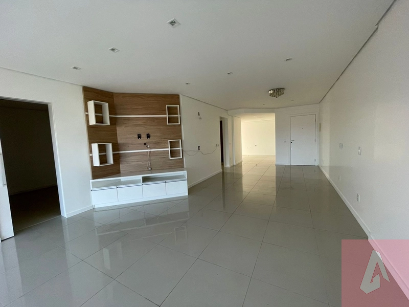 Apartamento: 4ª foto da galeria de imagens do imóvel