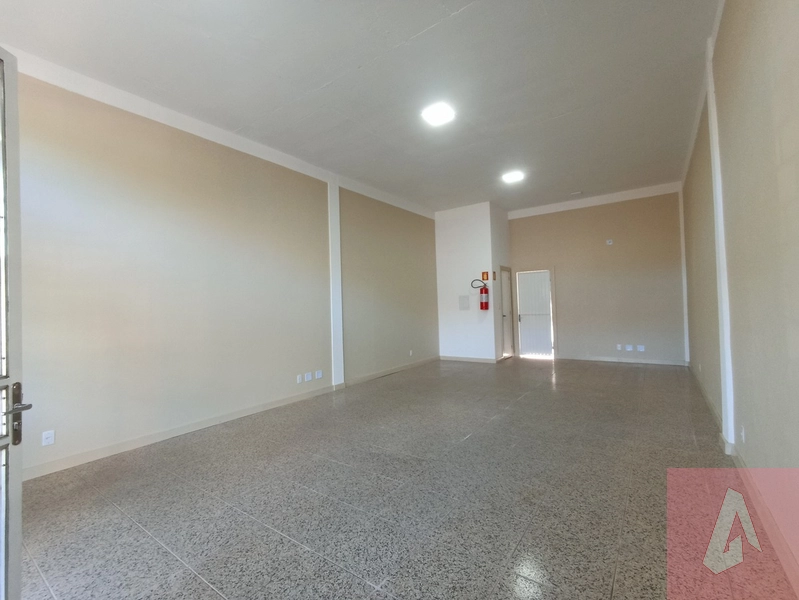 SALA: 2ª foto da galeria de imagens do imóvel
