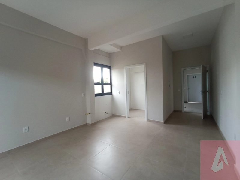 Apartamento: 2ª foto da galeria de imagens do imóvel