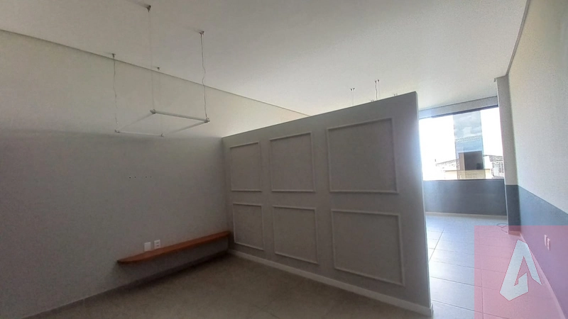 SALA: 2ª foto da galeria de imagens do imóvel