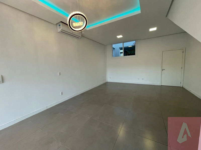 : 2ª foto da galeria de imagens do imóvel