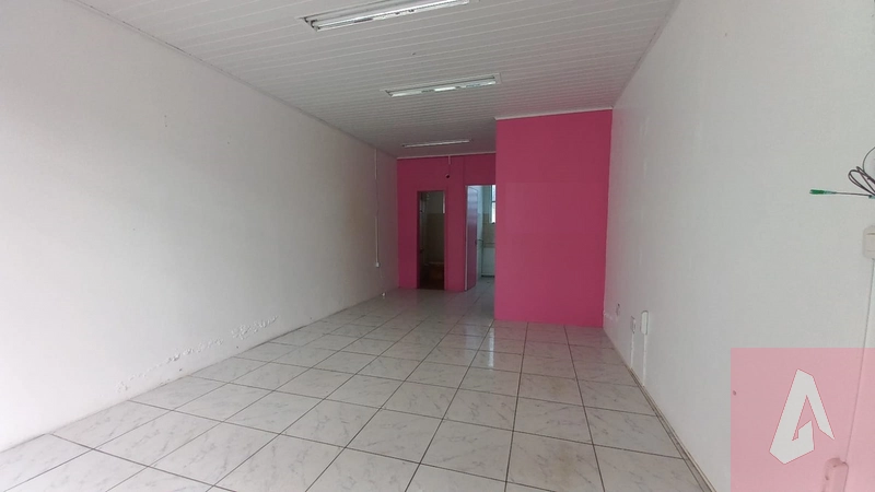 Sala: 4ª foto da galeria de imagens do imóvel