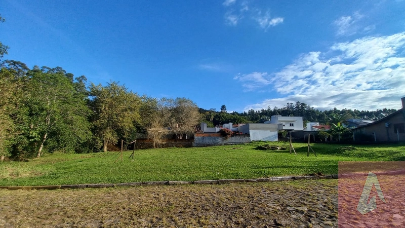 Terreno: 2ª foto da galeria de imagens do imóvel