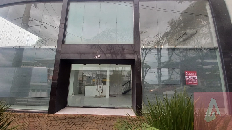 Sala: 2ª foto da galeria de imagens do imóvel
