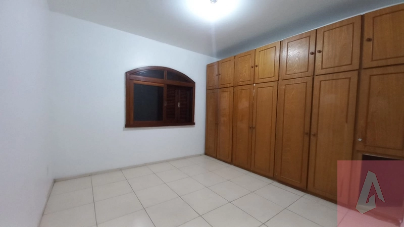 CASA COMERCIAL: 8ª foto da galeria de imagens do imóvel