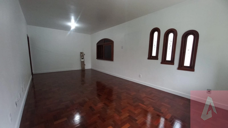 CASA COMERCIAL: 4ª foto da galeria de imagens do imóvel