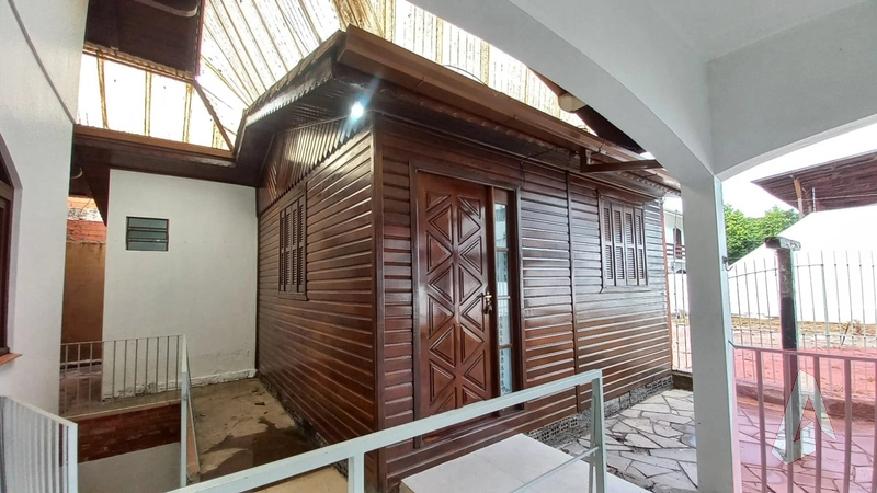 CASA COMERCIAL: 17ª foto da galeria de imagens do imóvel