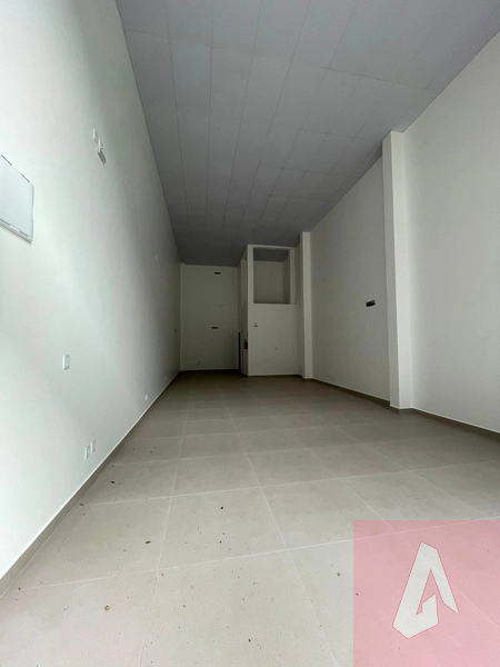 SALA COMERCIAL: 3ª foto da galeria de imagens do imóvel