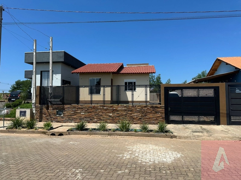 Casa à venda em Araricá: 1ª foto da galeria de imagens do imóvel