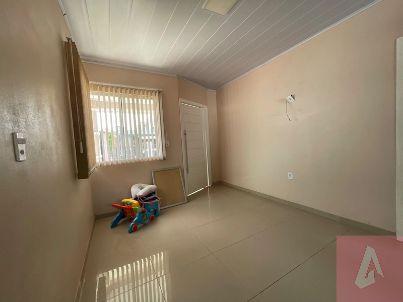 Casa: 4ª foto da galeria de imagens do imóvel