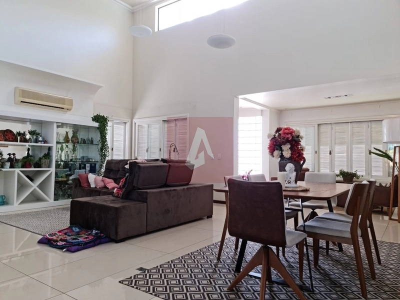 Casa alto padrão no centro!: 6ª foto da galeria de imagens do imóvel