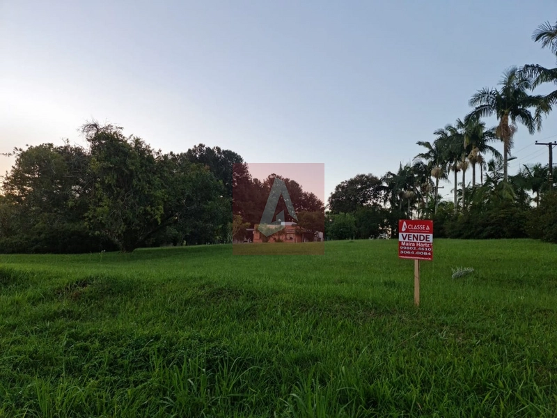 Terreno no Condomínio Lagos Park: 1ª foto da galeria de imagens do imóvel