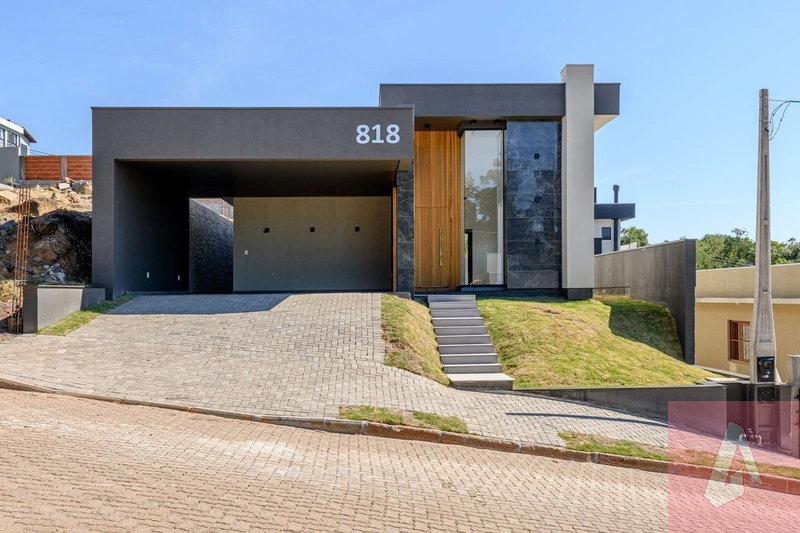 Belíssima casa em Ivoti: 1ª foto da galeria de imagens do imóvel