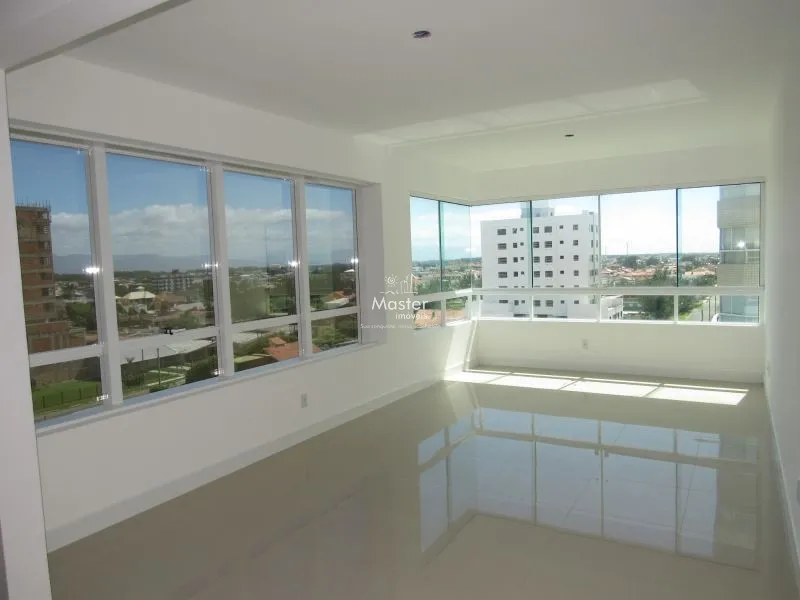 Apartamento 3 dormitórios com vista para o mar: 1ª foto da galeria de imagens do imóvel