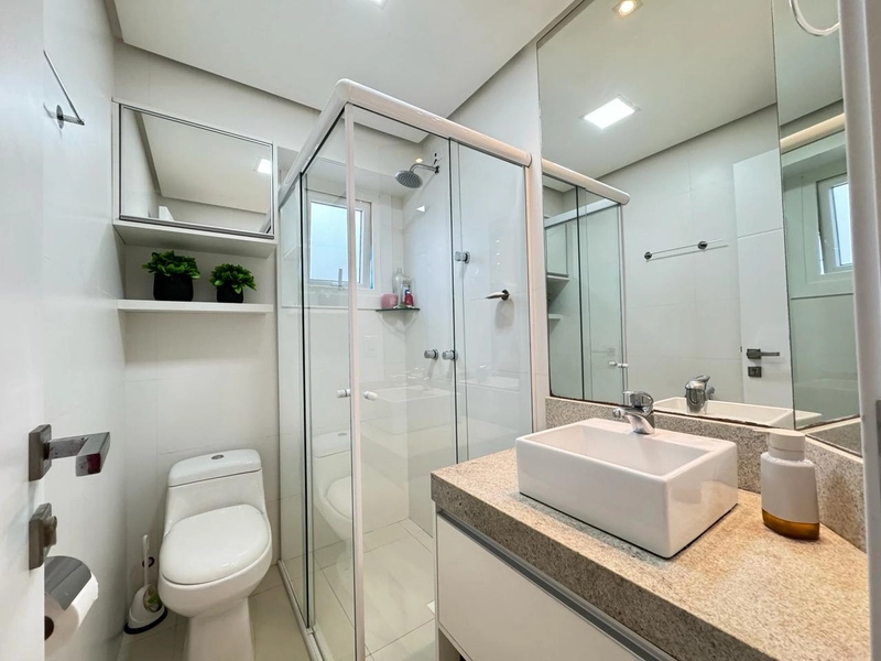APARTAMENTO TODO MOBILIADO E DECORADO EM PREDIO CLASSE A: 6ª foto da galeria de imagens do imóvel