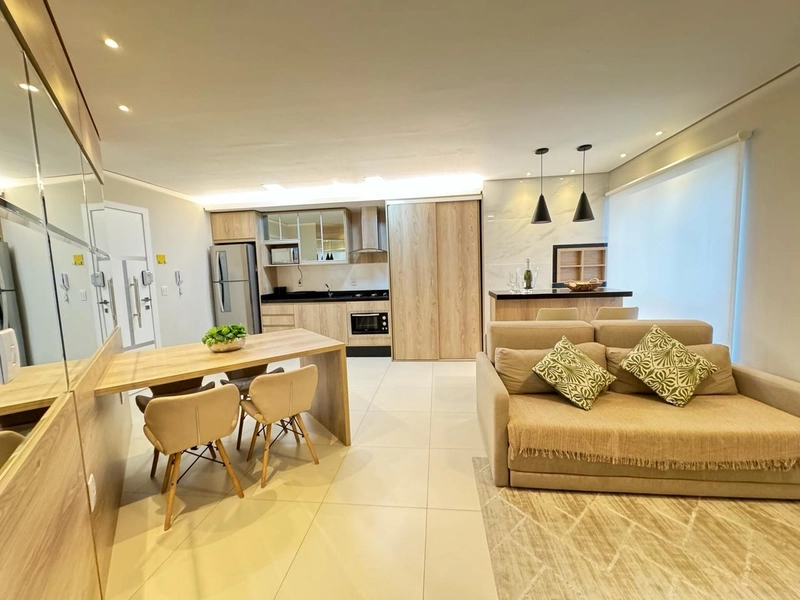 APARTAMENTO TODO MOBILIADO E DECORADO EM PREDIO CLASSE A: 1ª foto da galeria de imagens do imóvel