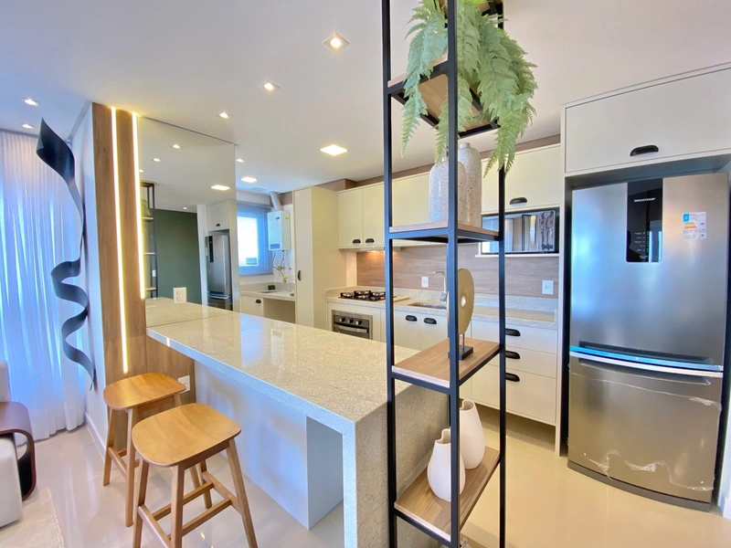 Apartamento de 4 dormitorios 4 suites, vista para o mar e serra.: 5ª foto da galeria de imagens do imóvel