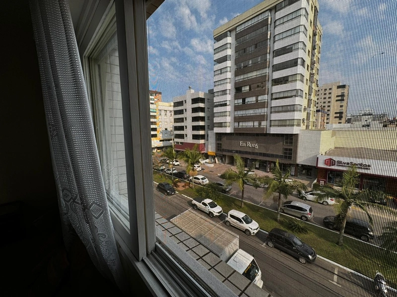 Apartamento com sacada separada de frente para avenida Ruda: 12ª foto da galeria de imagens do imóvel