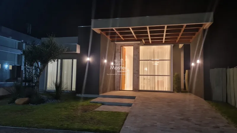 Casa térrea com 4 suítes mobiliada e decorada em condomínio fechado: 3ª foto da galeria de imagens do imóvel