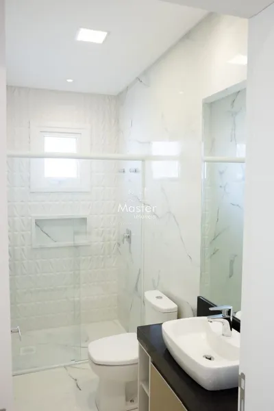 Casa térrea com 4 suítes mobiliada e decorada em condomínio fechado: 17ª foto da galeria de imagens do imóvel