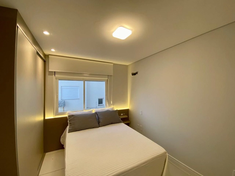 Apartamento com 2 quartos, novo MOB+DEC, a 2 quadras do mar.: 3ª foto da galeria de imagens do imóvel