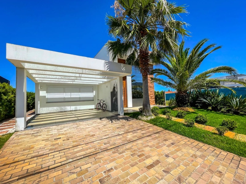 Casa terréa no condominio Malibu, Nova !!!: 2ª foto da galeria de imagens do imóvel