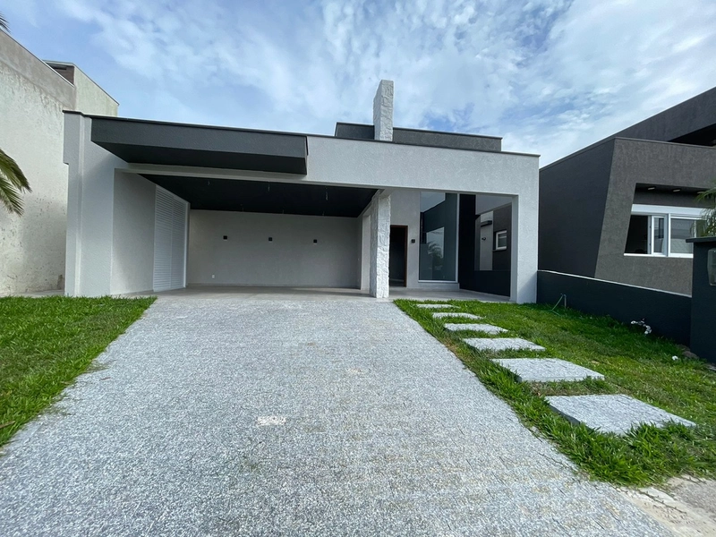 Linda casa no condomínio mais procurado de Capão da Canoa: 3ª foto da galeria de imagens do imóvel