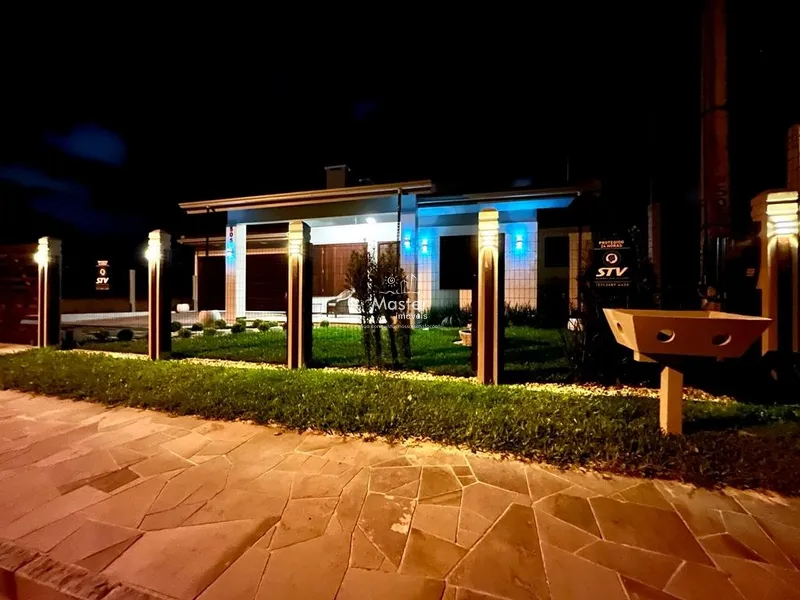 Belissíma casa pronta para receber sua família e amigos em Atlântida: 1ª foto da galeria de imagens do imóvel