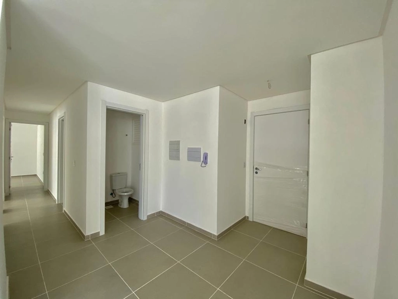 Apartamento à venda de 3 dormitórios uma quadra do mar: 21ª foto da galeria de imagens do imóvel