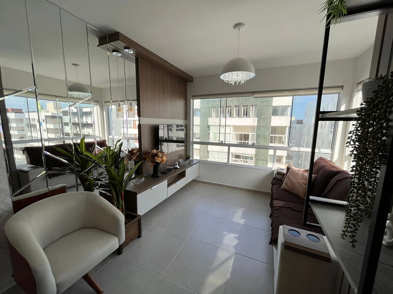 Apartamento de 2 dormitorios com suite, apenas 1 quadra do mar.: 5ª foto da galeria de imagens do imóvel