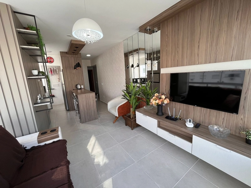 Apartamento de 2 dormitorios com suite, apenas 1 quadra do mar.: 1ª foto da galeria de imagens do imóvel