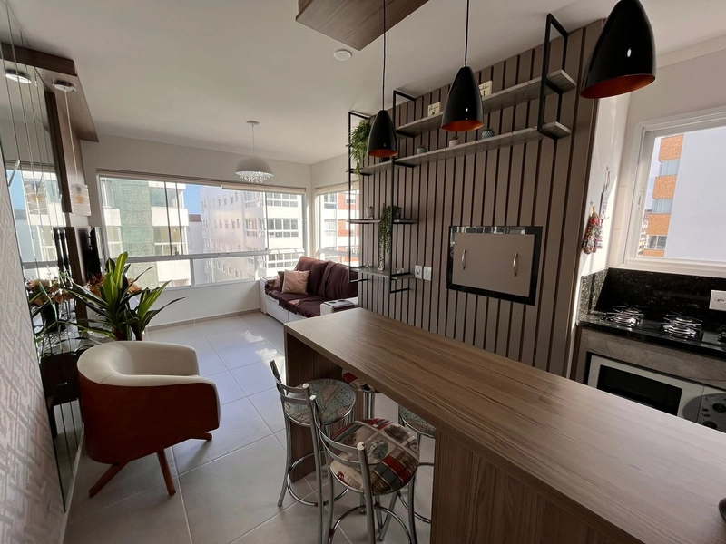 Apartamento de 2 dormitorios com suite, apenas 1 quadra do mar.: 11ª foto da galeria de imagens do imóvel