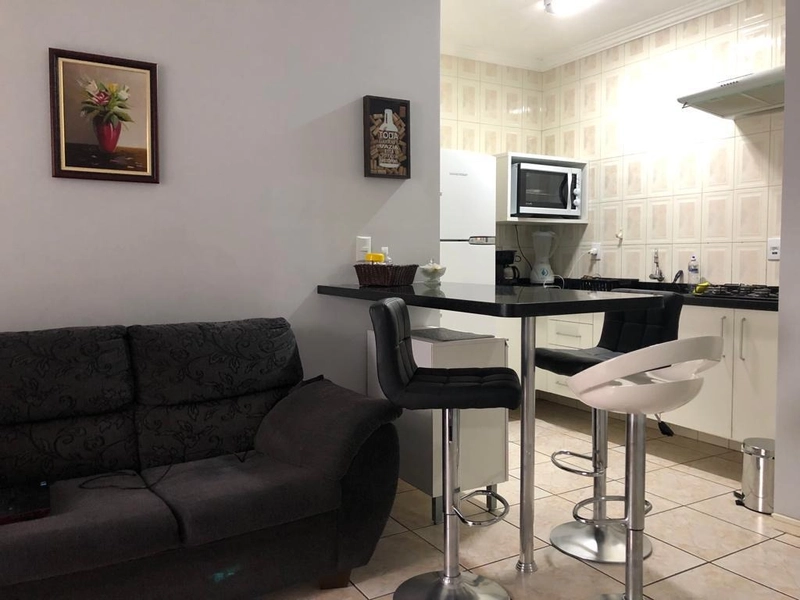 APARTAMENTO 02 QUARTOS A POUCOS METROS DO MAR: 3ª foto da galeria de imagens do imóvel