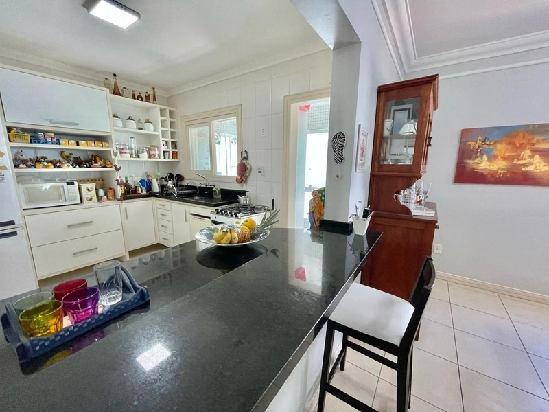 APARTAMENTO COM VISTA ETERNA PARA O MAR: 4ª foto da galeria de imagens do imóvel