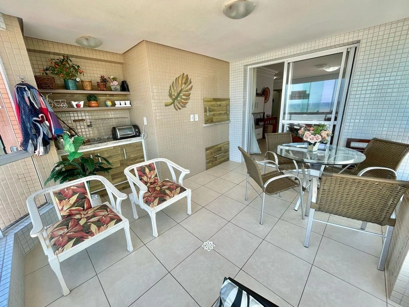 APARTAMENTO COM VISTA ETERNA PARA O MAR: 8ª foto da galeria de imagens do imóvel