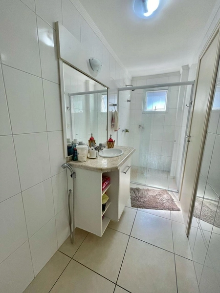 APARTAMENTO COM VISTA ETERNA PARA O MAR: 23ª foto da galeria de imagens do imóvel