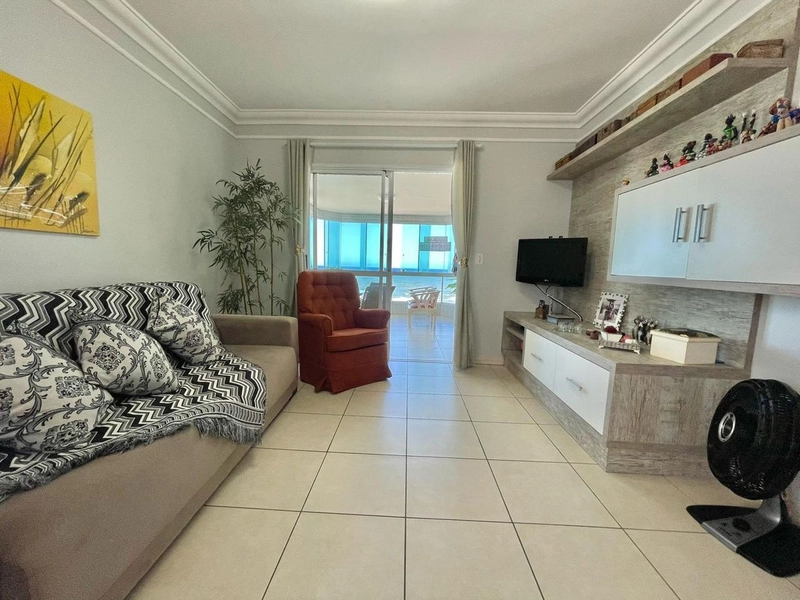 APARTAMENTO COM VISTA ETERNA PARA O MAR: 1ª foto da galeria de imagens do imóvel