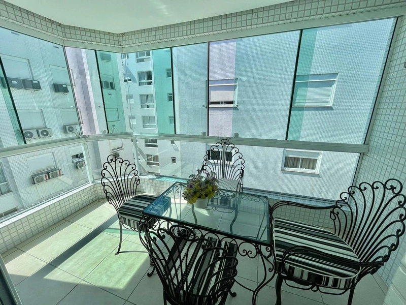 APARTAMENTO COM VISTA ETERNA PARA O MAR: 15ª foto da galeria de imagens do imóvel