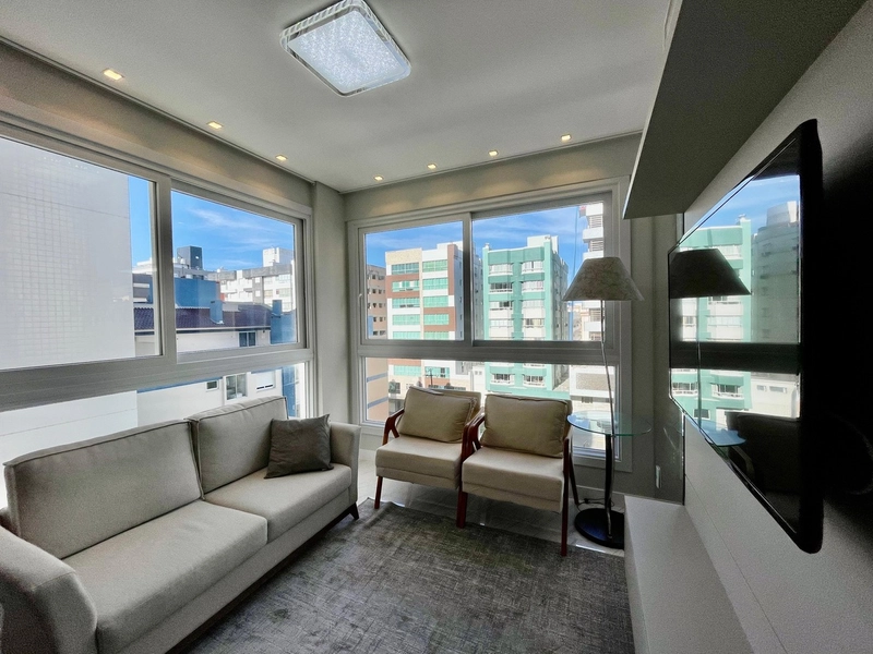 Apartamento de 2 dormitórios mobiliado e decorado: 4ª foto da galeria de imagens do imóvel