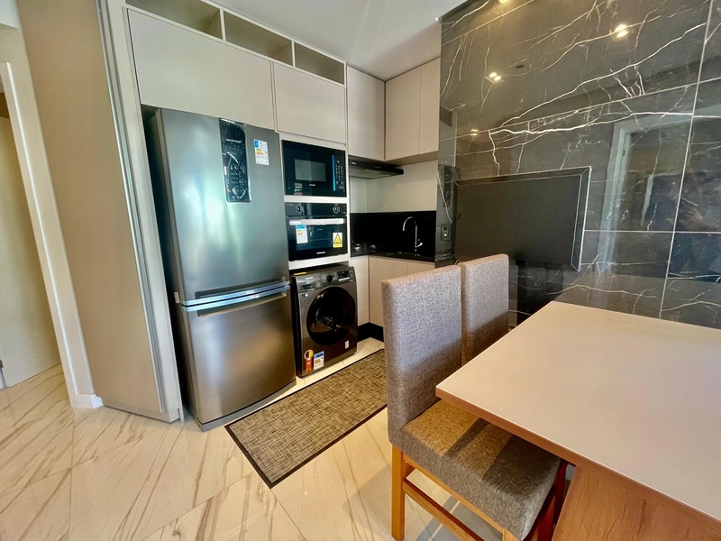 Apartamento de 2 dormitórios mobiliado e decorado: 12ª foto da galeria de imagens do imóvel