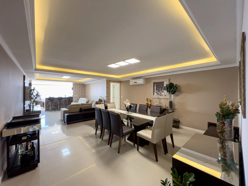 Apartamento diferenciado com 5 dormitorios com vista para o mar.: 1ª foto da galeria de imagens do imóvel