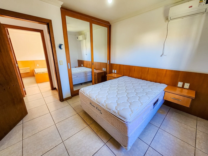 Casa com 4 suítes a 2 quadras do mar: 19ª foto da galeria de imagens do imóvel
