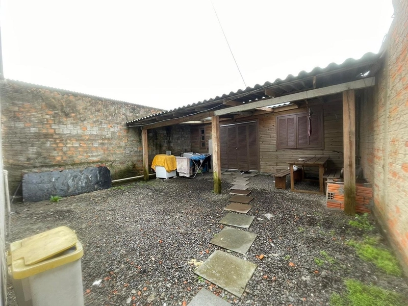 Casa à Venda ao Lado da Av. Central em Capão da Canoa!: 6ª foto da galeria de imagens do imóvel