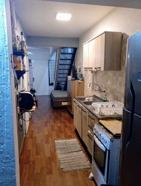Duplex mobiliado a 2 quadras do mar: 2ª foto da galeria de imagens do imóvel
